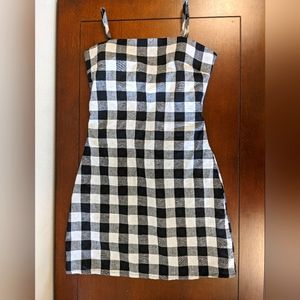 Romwe Checkered Picnic Dress, size XS-S
